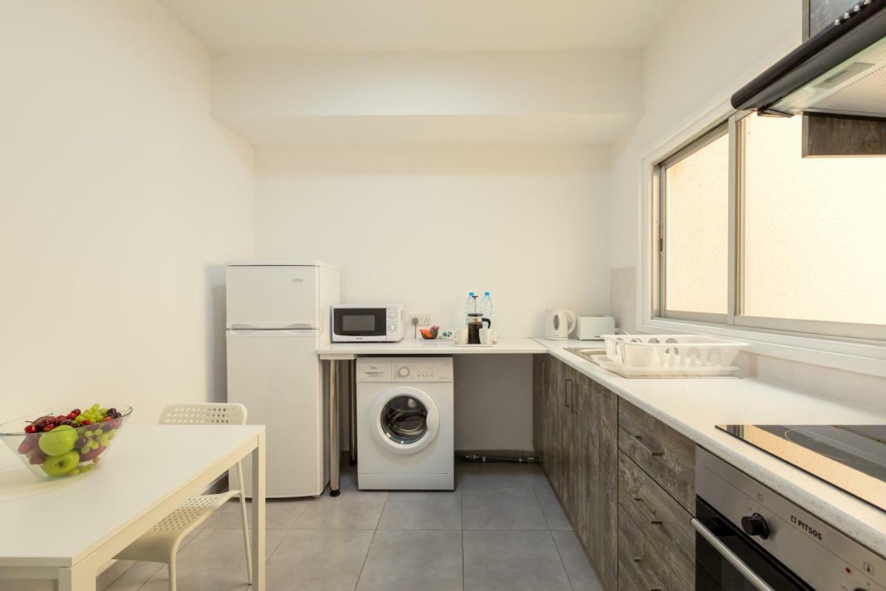 Savvas City Centre Flat Larnaca Bagian luar foto